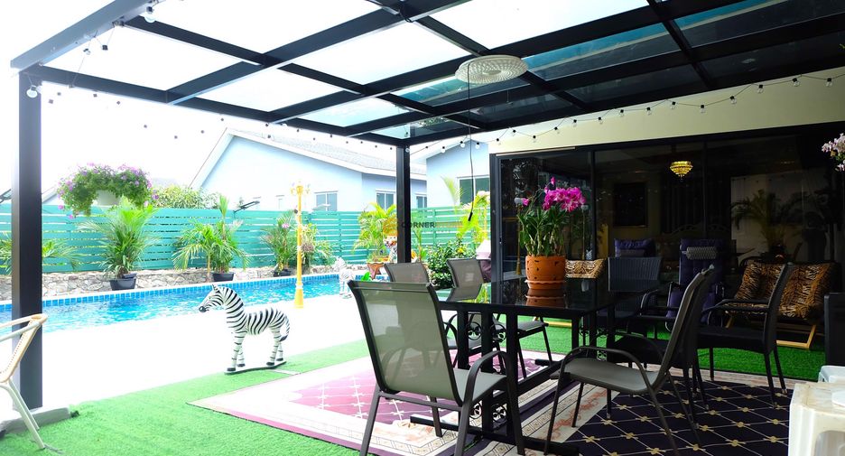 For rent and for sale 5 bedrooms house in Bang Lamung, Chonburi