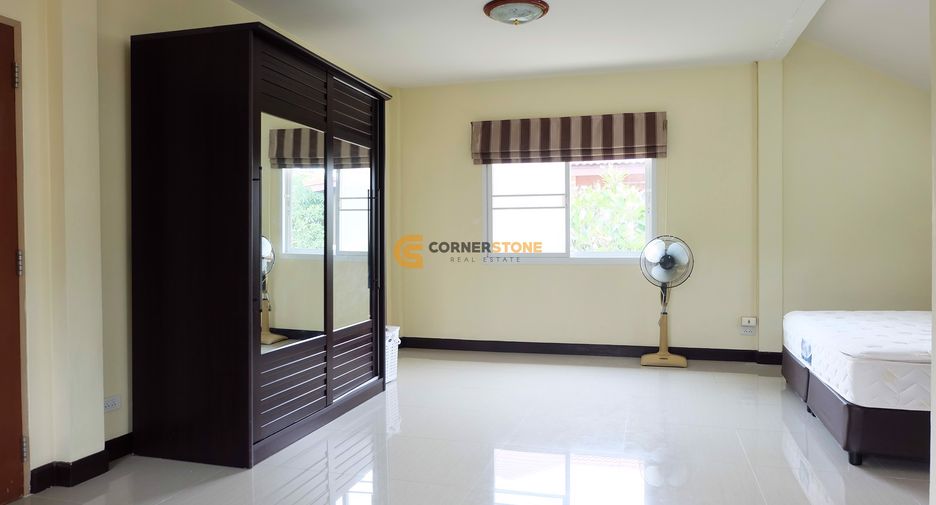 For rent and for sale 3 bedrooms house in Bang Lamung, Chonburi