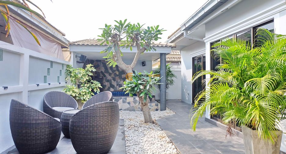 For rent and for sale 3 bedrooms house in Bang Lamung, Chonburi