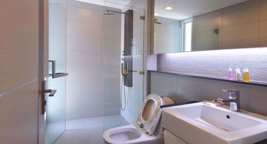 For rent 3 bedrooms condo in Central Pattaya, Pattaya