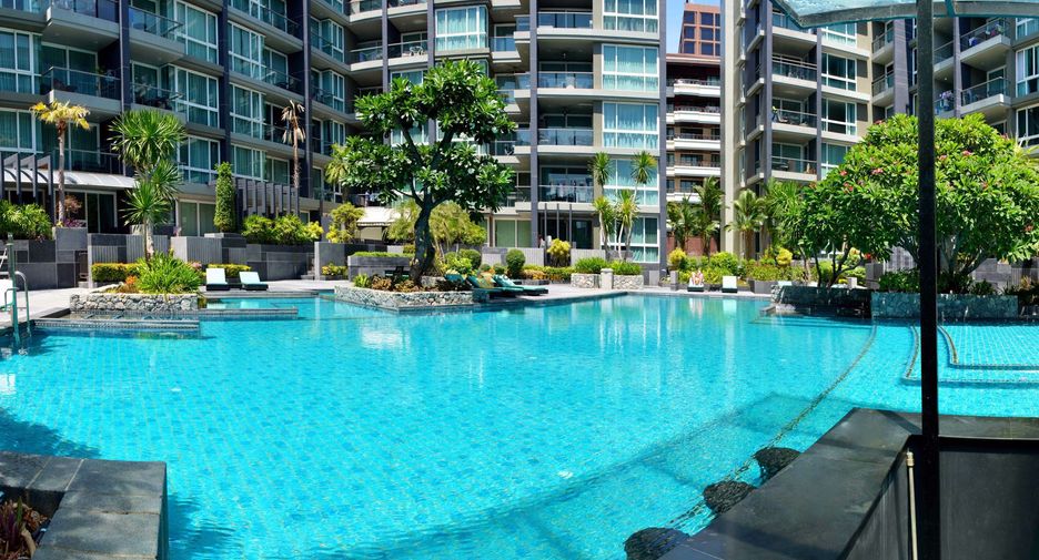 For rent 3 bedrooms condo in Central Pattaya, Pattaya