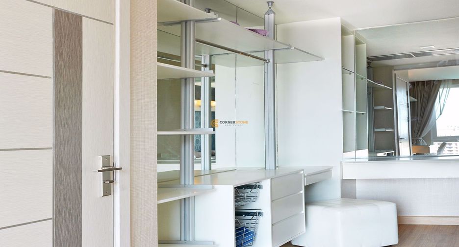 For rent 3 bedrooms condo in Central Pattaya, Pattaya