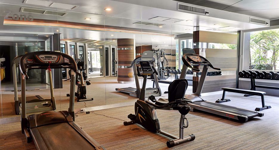 For rent 3 bedrooms condo in Central Pattaya, Pattaya