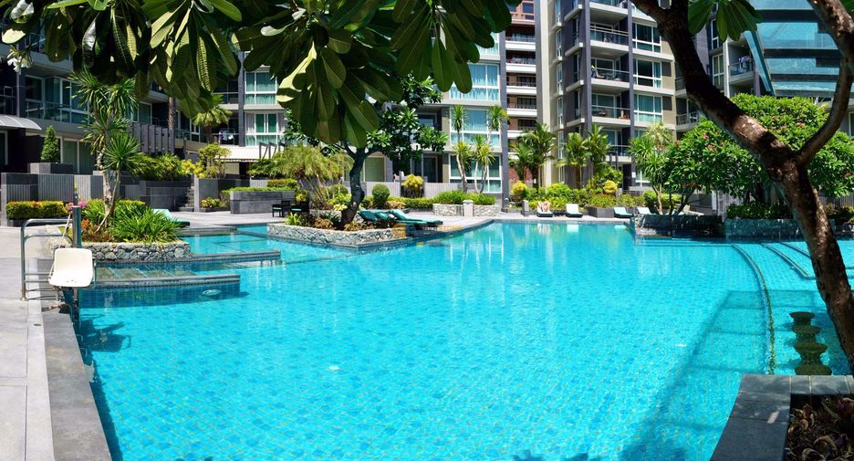 For rent 3 bedrooms condo in Central Pattaya, Pattaya