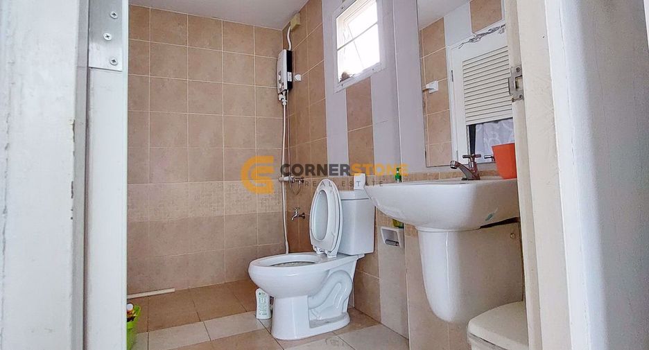 Casa en alquiler y en venta de 3 habitaciones en Bang Lamung, Chonburi