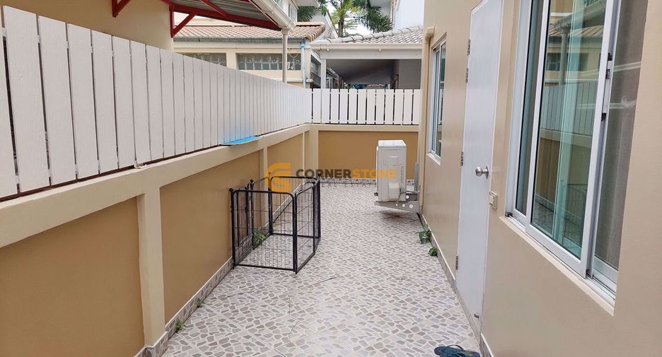 Casa en alquiler y en venta de 3 habitaciones en Bang Lamung, Chonburi