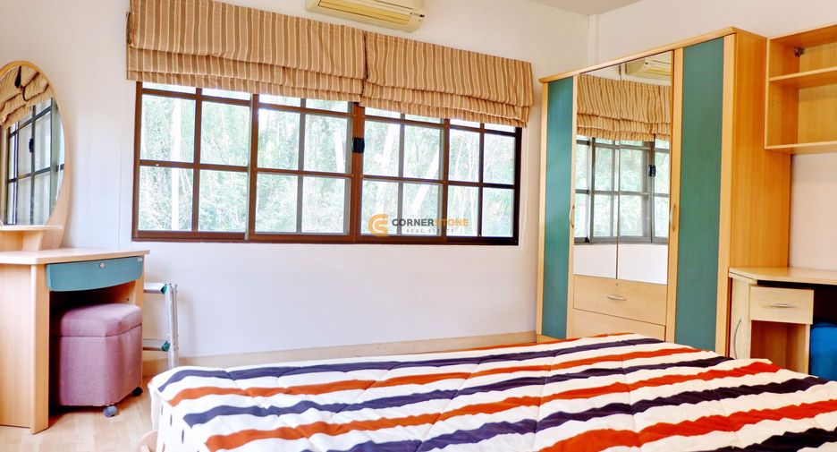 For rent and for sale 4 bedrooms house in East Pattaya, Pattaya
