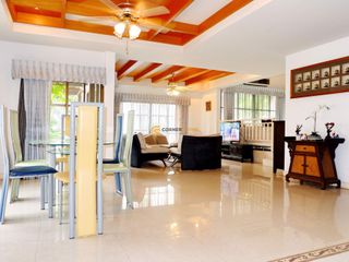 À louer et à vendre 4 chambres maison à Bang Lamung, Chonburi