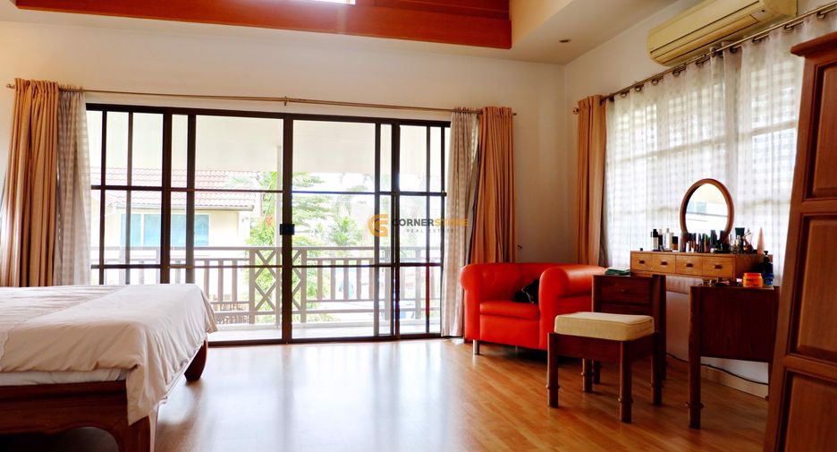 For rent and for sale 4 bedrooms house in East Pattaya, Pattaya