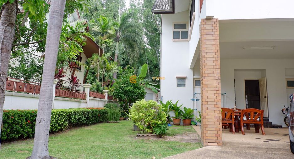 For rent and for sale 4 bedrooms house in East Pattaya, Pattaya