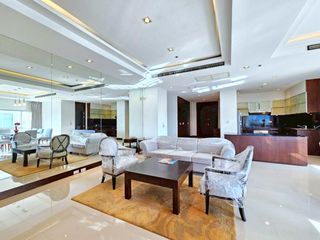 For rent 3 ベッドルーム condo in Pathum Wan, Bangkok