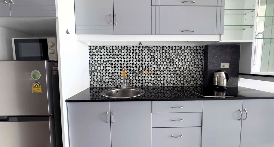 Condo en alquiler y en venta de 1 habitaciones 