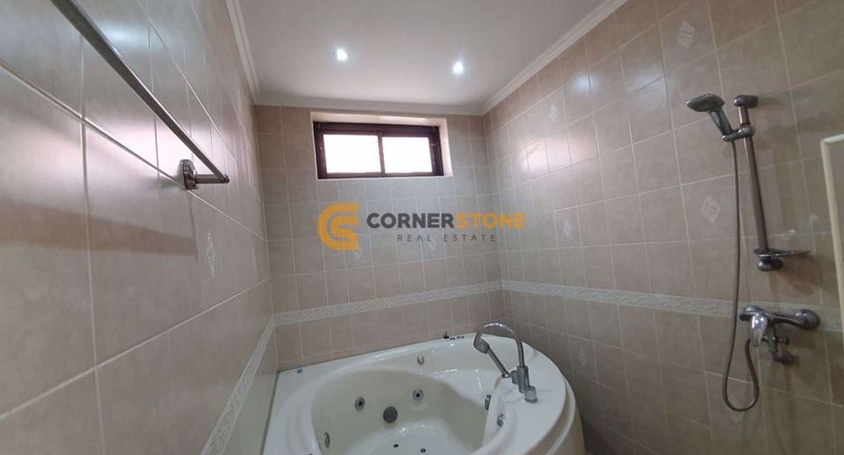 出租 和 出售 3 卧室 独立屋 在 Bang Lamung, Chon Buri