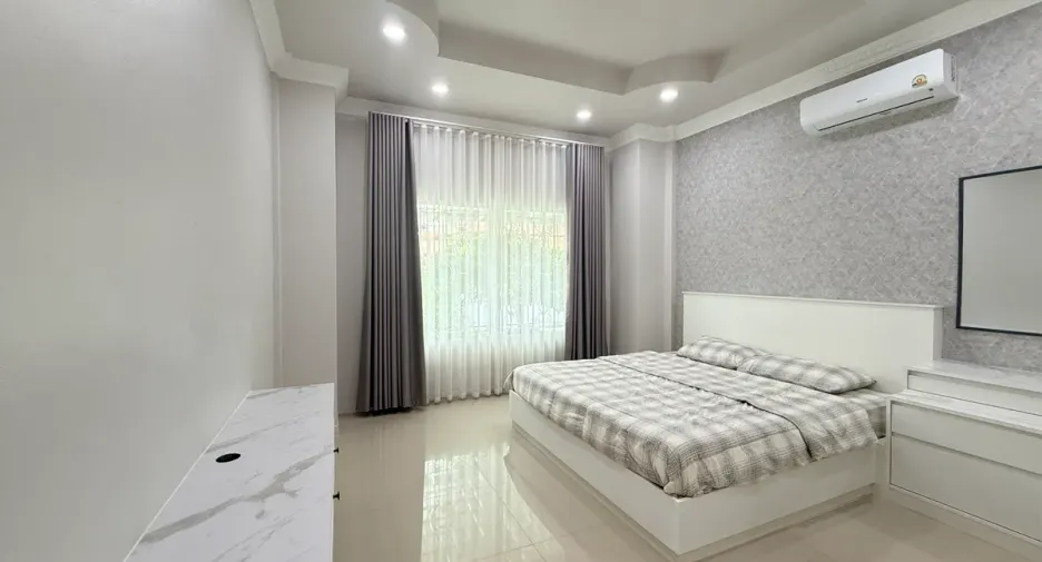 For rent 3 bedrooms house in Bang Lamung, Chonburi