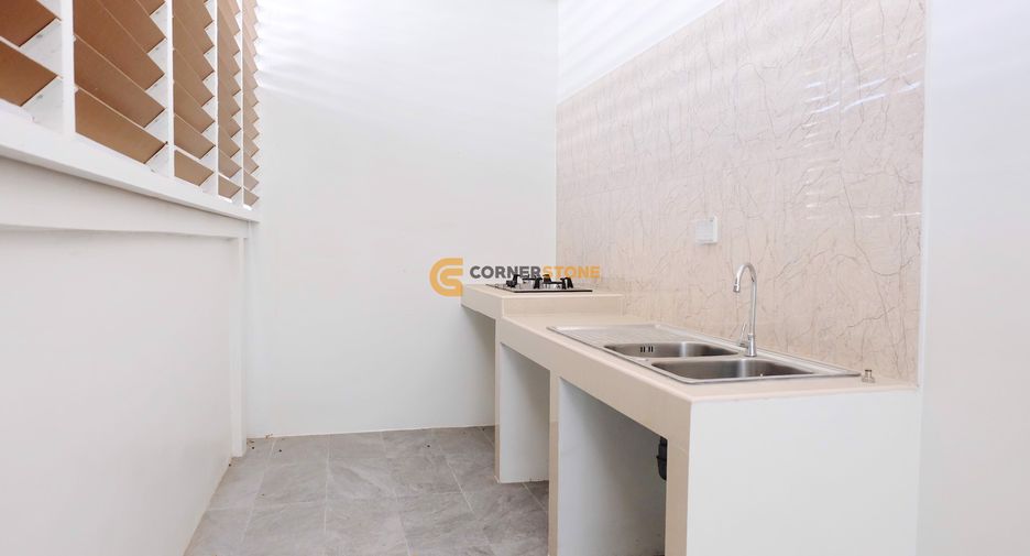 For sale 4 bedrooms house in Bang Lamung, Chonburi