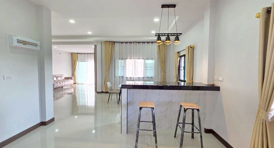 For sale 3 bedrooms house in Sattahip, Chonburi