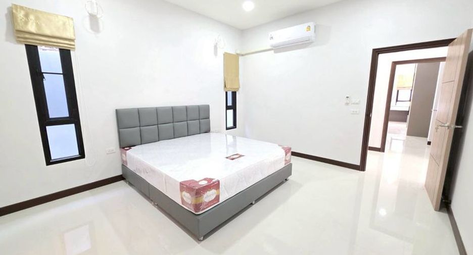For sale 3 bedrooms house in Sattahip, Chonburi