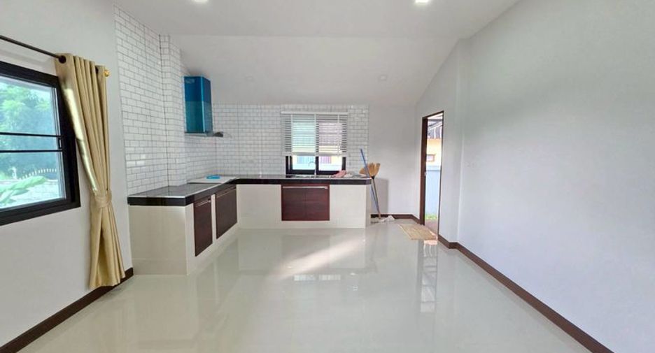 For sale 3 bedrooms house in Sattahip, Chonburi