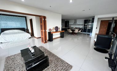 Wohnung zum Kauf mit 3 Zimmer in Pratumnak, Pattaya