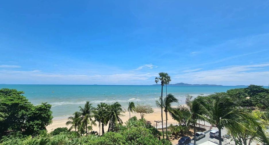 For sale 3 bedrooms condo in Pratumnak, Pattaya