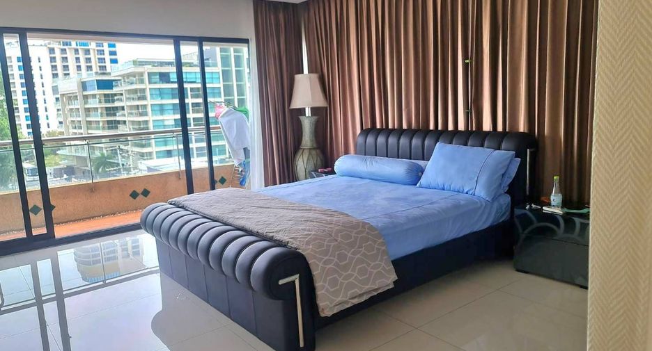 For sale 3 bedrooms condo in Pratumnak, Pattaya