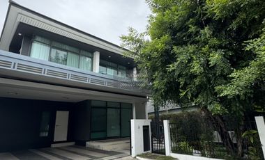 For sale 4 bedrooms house in Bang Kapi, Bangkok