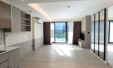 For sale 2 bedrooms condo in Watthana, Bangkok