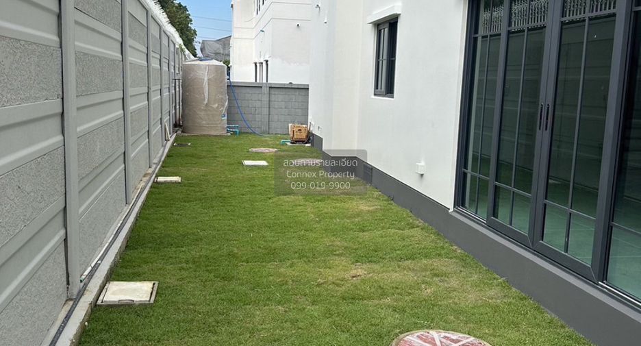For sale 4 bedrooms house in Taling Chan, Bangkok