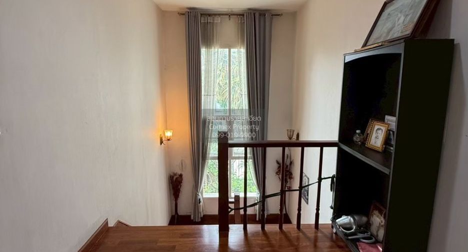 Haus zum Kauf mit 4 Zimmer in Bang Khae, Bangkok