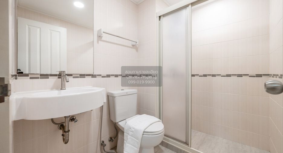 For sale 1 bed condo in Bang Phlat, Bangkok