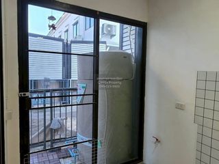 For sale 3 bedrooms townhouse in Bang Khen, Bangkok