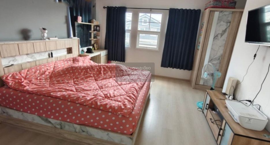 For sale 3 bedrooms house in Khlong Sam Wa, Bangkok