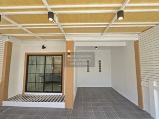 For sale 3 bedrooms townhouse in Mueang Nakhon Pathom, Nakhon Pathom