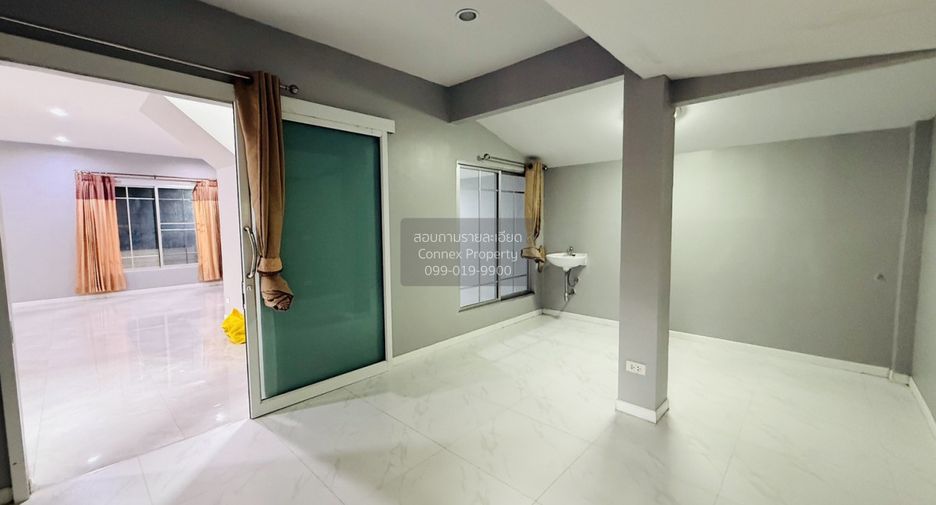Haus zum Kauf mit 3 Zimmer in Mueang Nonthaburi, Nonthaburi