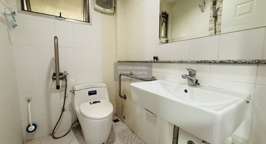 Haus zum Kauf mit 3 Zimmer in Mueang Nonthaburi, Nonthaburi