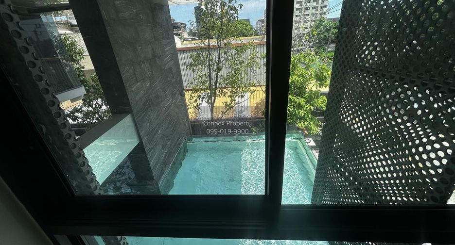 Condo en venta de 2 habitaciones en Khlong Toei, Bangkok