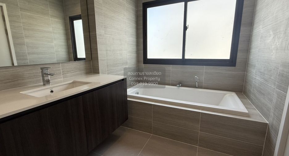 For sale 5 bedrooms house in Bang Na, Bangkok