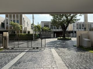 For sale 5 ベッドルーム house in Bang Na, Bangkok