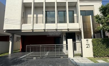 出售 5 卧室 独立屋 在 Bang Na, 曼谷
