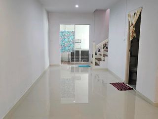 出售 2 卧室 联排别墅 在 Bang Phli, Samut Prakan