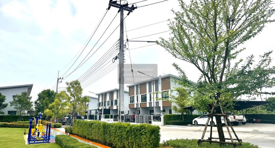 For sale 3 bedrooms townhouse in Lat Lum Kaeo, Pathum Thani