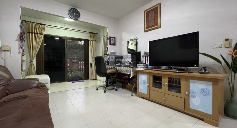 For sale 4 bedrooms house in Mueang Pathum Thani, Pathum Thani