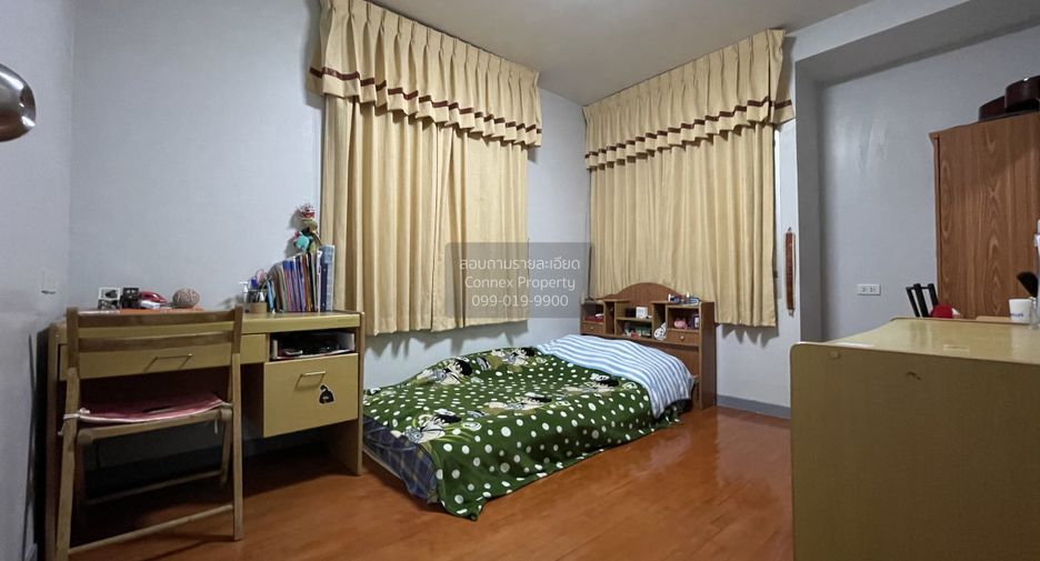 For sale 4 bedrooms house in Mueang Pathum Thani, Pathum Thani
