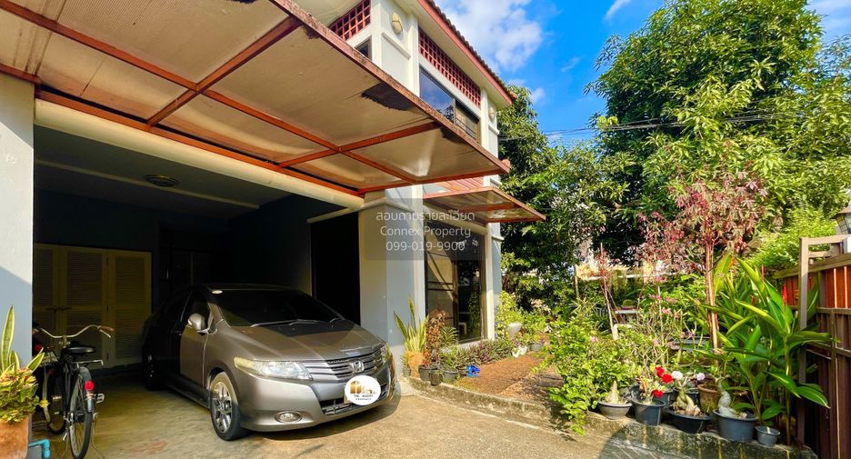 For sale 4 bedrooms house in Mueang Pathum Thani, Pathum Thani