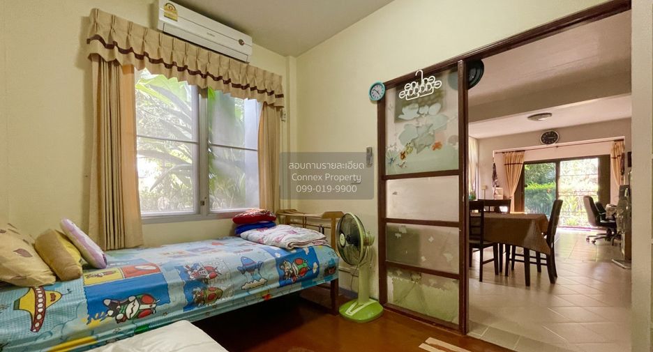 For sale 4 bedrooms house in Mueang Pathum Thani, Pathum Thani