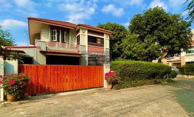 For sale 4 bedrooms house in Mueang Pathum Thani, Pathum Thani