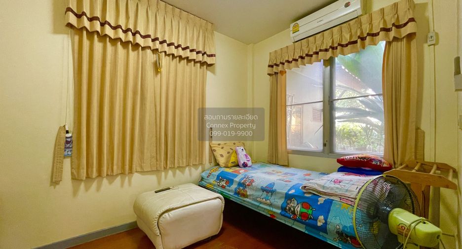 For sale 4 bedrooms house in Mueang Pathum Thani, Pathum Thani