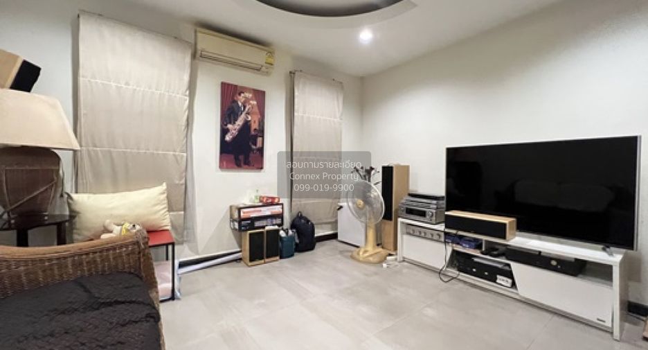 For sale 5 bedrooms house in Khlong Luang, Pathum Thani
