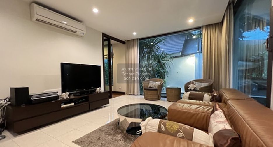 For sale 5 bedrooms house in Khlong Luang, Pathum Thani