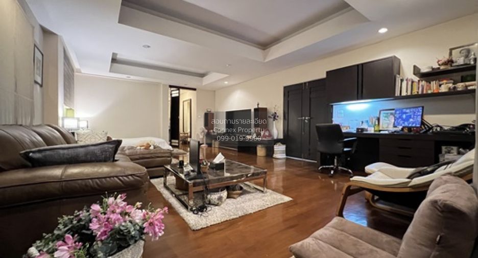 For sale 5 bedrooms house in Khlong Luang, Pathum Thani